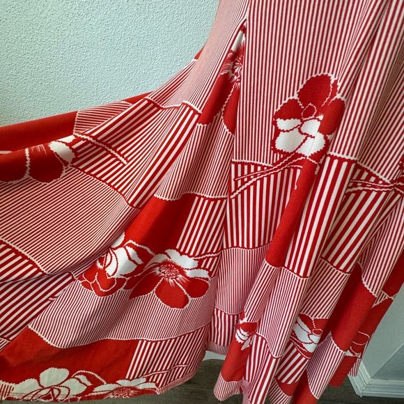 Antrhopologie Eva Franco Fit and Flare Dress Red White Floral Swing Elegant SZ 4 - Picture 6 of 15